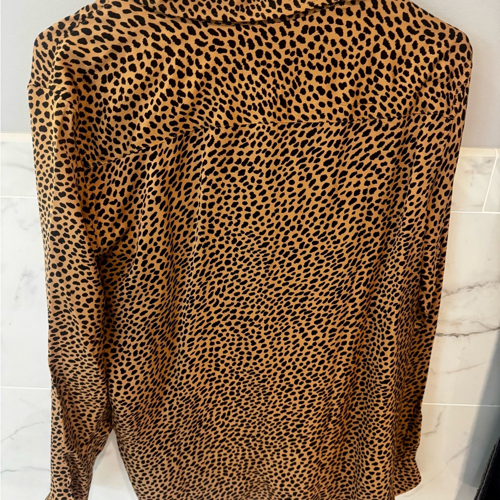 J Crew Leopard Print Button Down NWT - Picture 5 of 5
